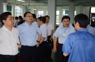济宁市委书记王艺华一行视察中热翰华济宁工厂